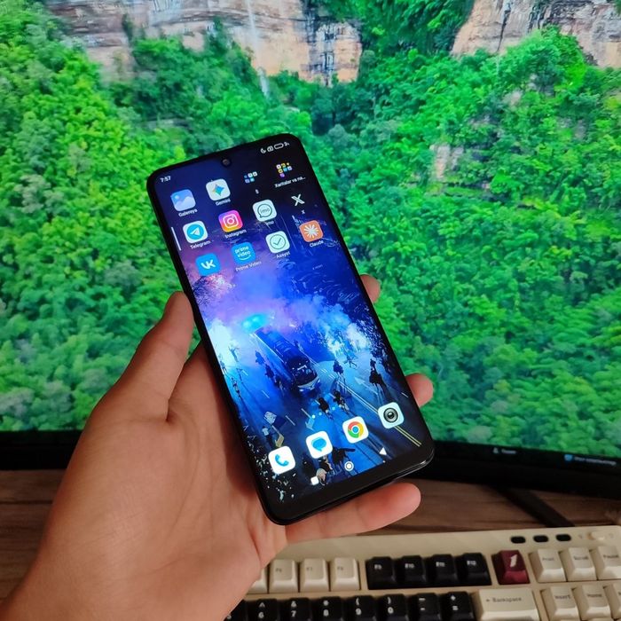 Redmi note 12 sotiladi dastavka bor