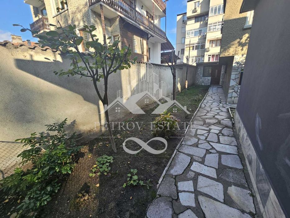 Дава се под наем Тристаен апартамент в Велинград - 85 кв.м за 306 € - Снимка #10