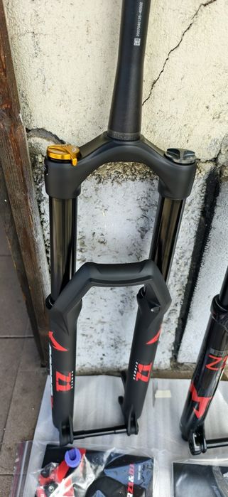 НОВИ 29"-160mm Marzocchi Bomber Z1 Grip  Black Enduro Вилка Ендуро