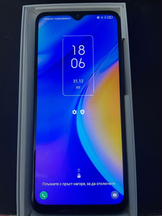 Телефон TCL 20SE