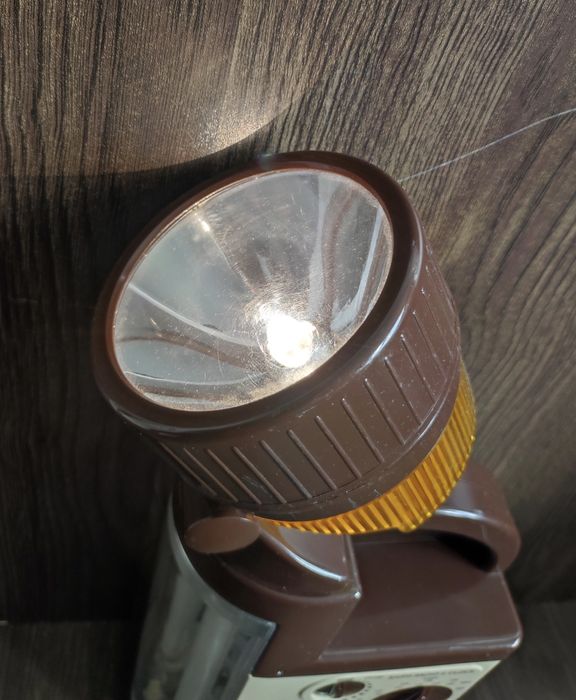 Акумулаторен Радио / Фенер - 6 в 1