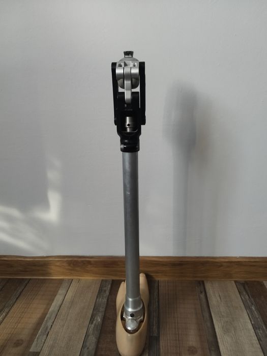 Genuchi ossur proteza