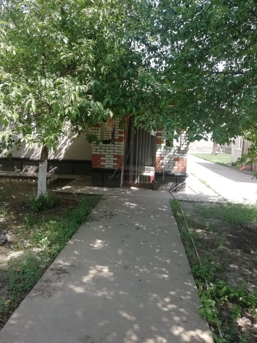 Продам отличный дом в Асане