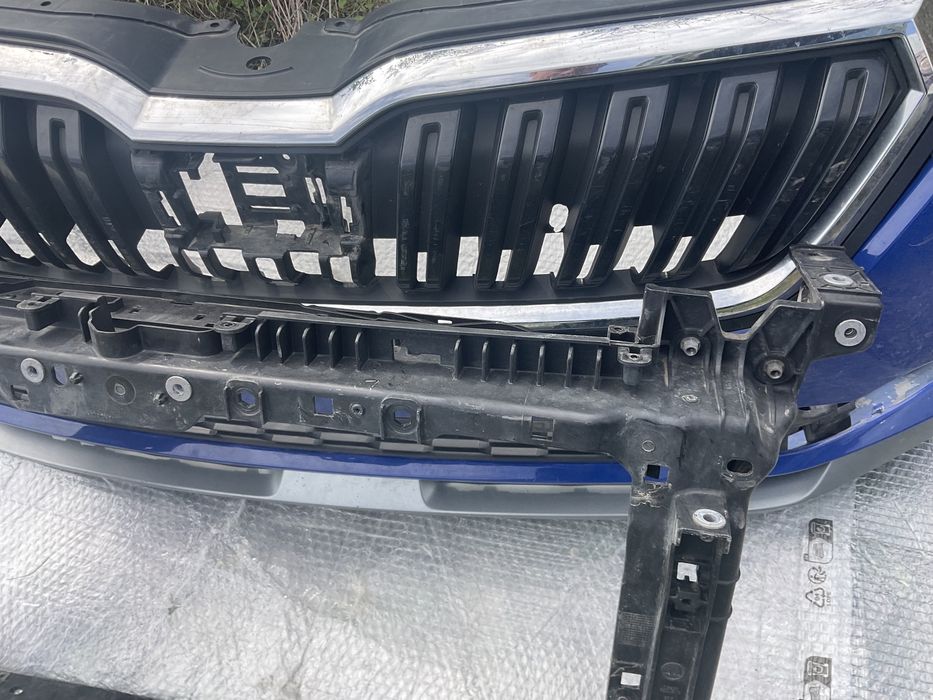 Far Skoda Kamiq  full led -2023