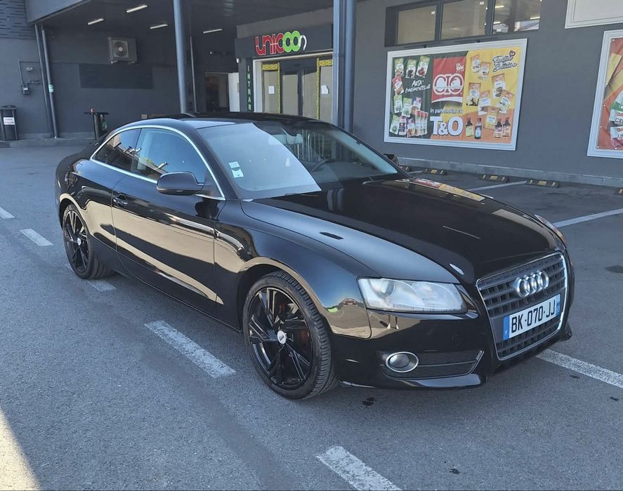 Audi a5 2.0 Tdi An 2012 masina merge si arata foarte bine