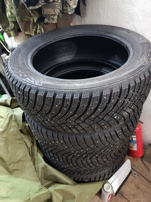Продам шины Continental шипы.