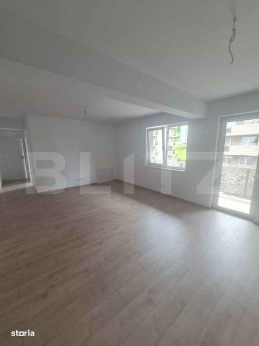 Comision Zero, Apartament semidecomandat, 3 camere, finisaje noi — fotografia 1
