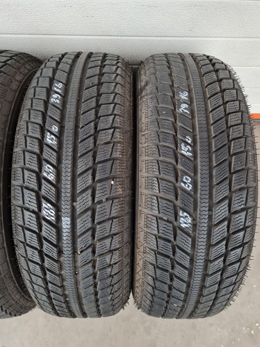 Зимни гуми 4 броя SYRON Everest1 185 60 R15 дот 3916