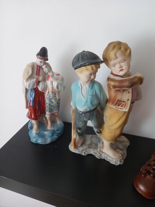 2  statuiete ceramica