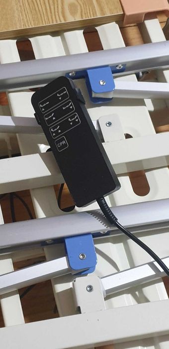 Продава се ЛЕГЛО ЗА ВЪЗРАСТНИ ХОРА с електрически регулируеми горна и долна част. ЛЕГЛОТО Е В ДОБРО СЪСТОЯНИЕ И Е ПОЧТИ НЕИЗПОЛЗВАНО.
