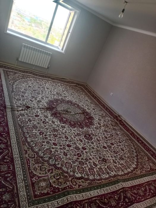Ковёр  в отличном состоянии
