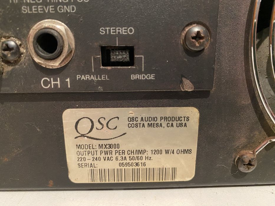 Концертный усилитель qsc mx3000a