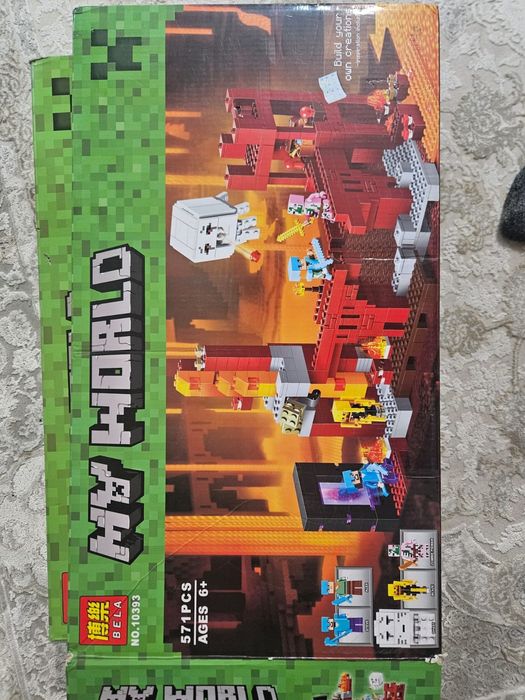 Продам  лего  Крепость края Майнкрафт