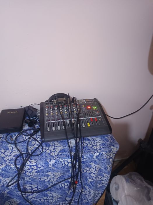 Amplificator cu boxe