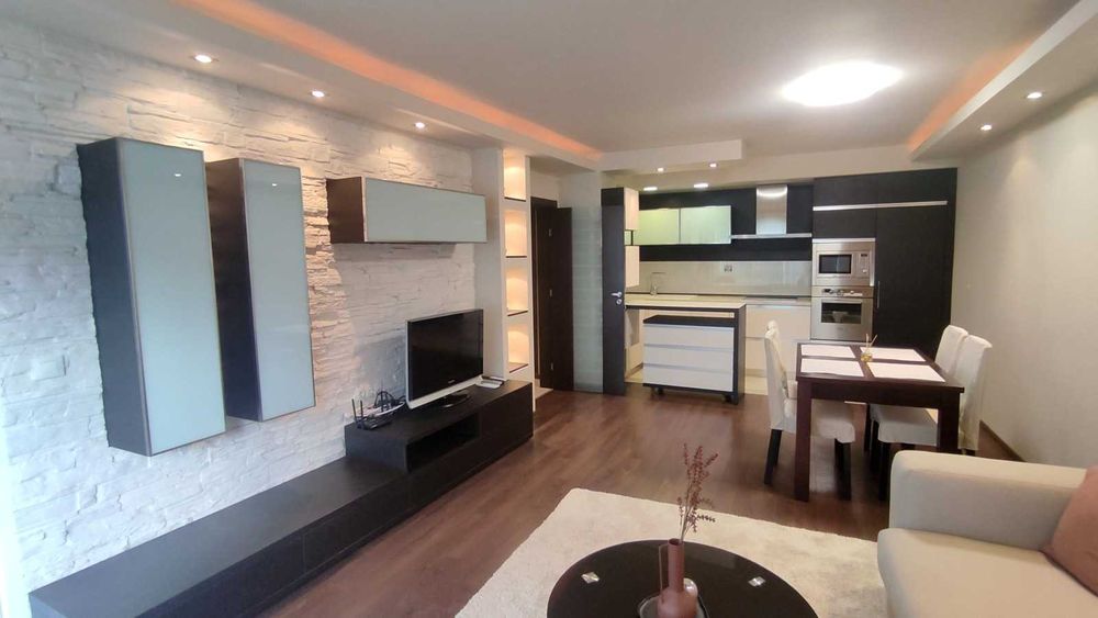 Продава се Тристаен апартамент в София, Зона Б-5 - 88 кв.м за 1841 €/кв.м - Снимка #1