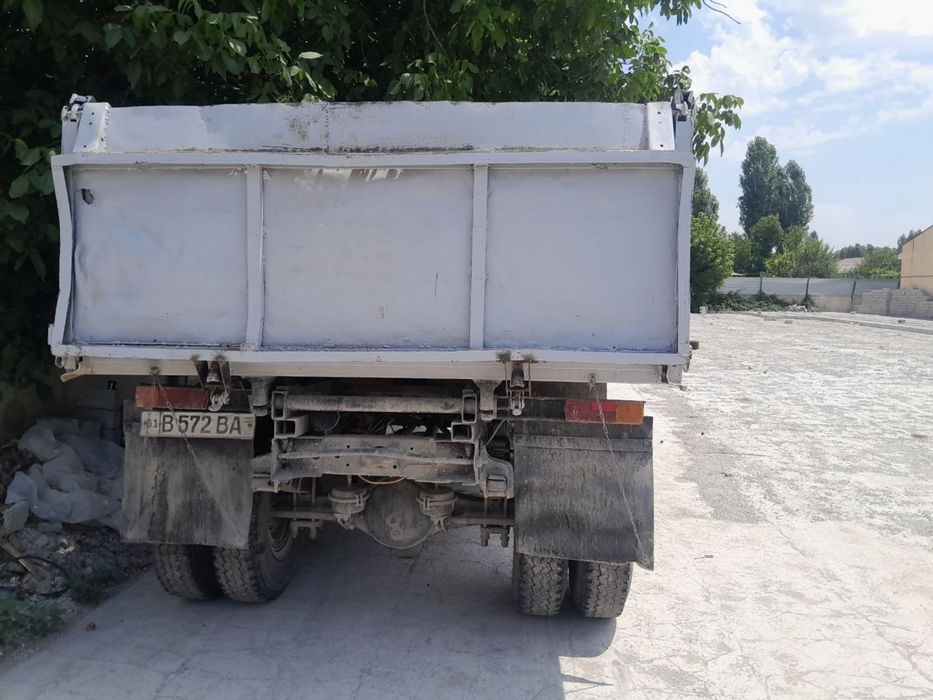 Zil 130 sotiladi hoxlovchilarga dakument ham sotiladi