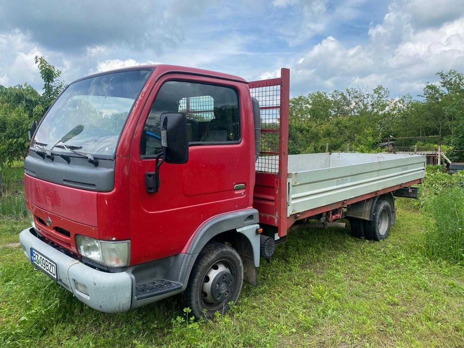 Vand Autoutilitara Nissan TL35 CABSTAR
