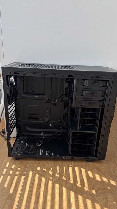 Геймърска Компютърна Кутия Thermaltake Versa H21