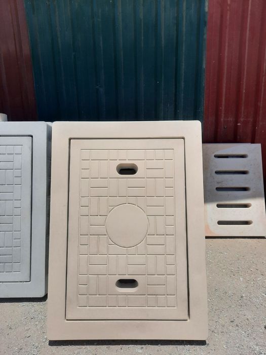 Kalodis Birrinch qoʼl.   Sex Nazarbekda