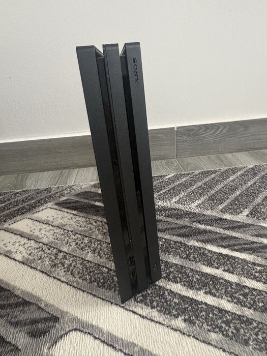 Vand ps4 pro 1t.