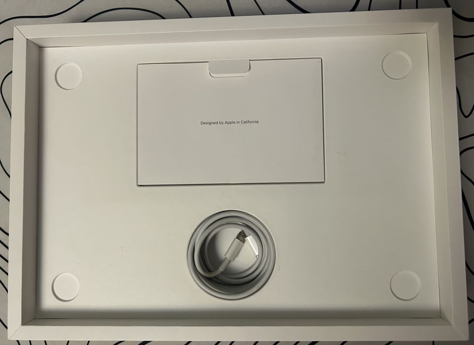 MacBook Pro 13” M1 2020 — 8/256 ГБ
