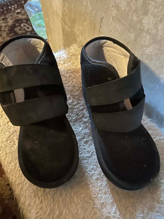 Чифт ортопедични постоперативни обувки 39-40