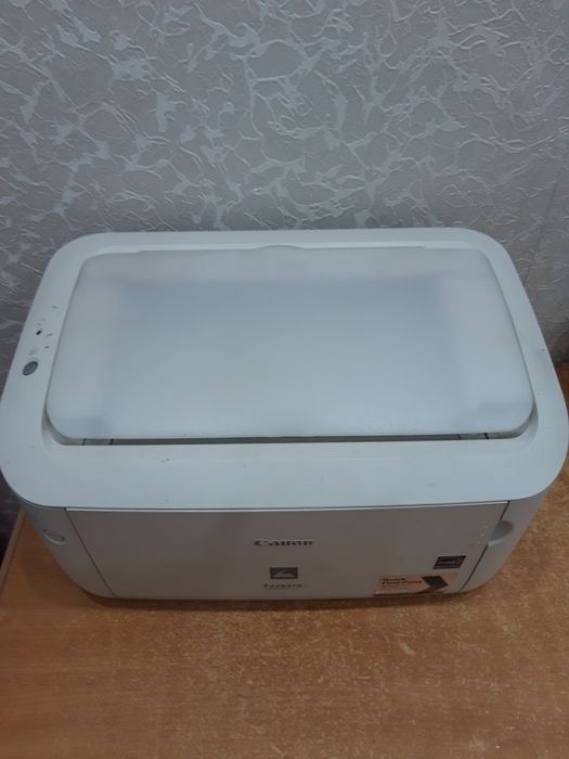 Продам принтер черно-белый, лазерный