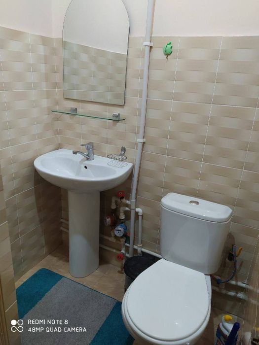 Сдается 2x комнатная квартира
С обстановкой 
В горде Алмалыке