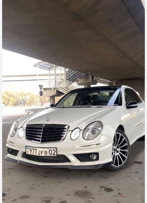Передний бампер Мерседес 211 AMG 6.3