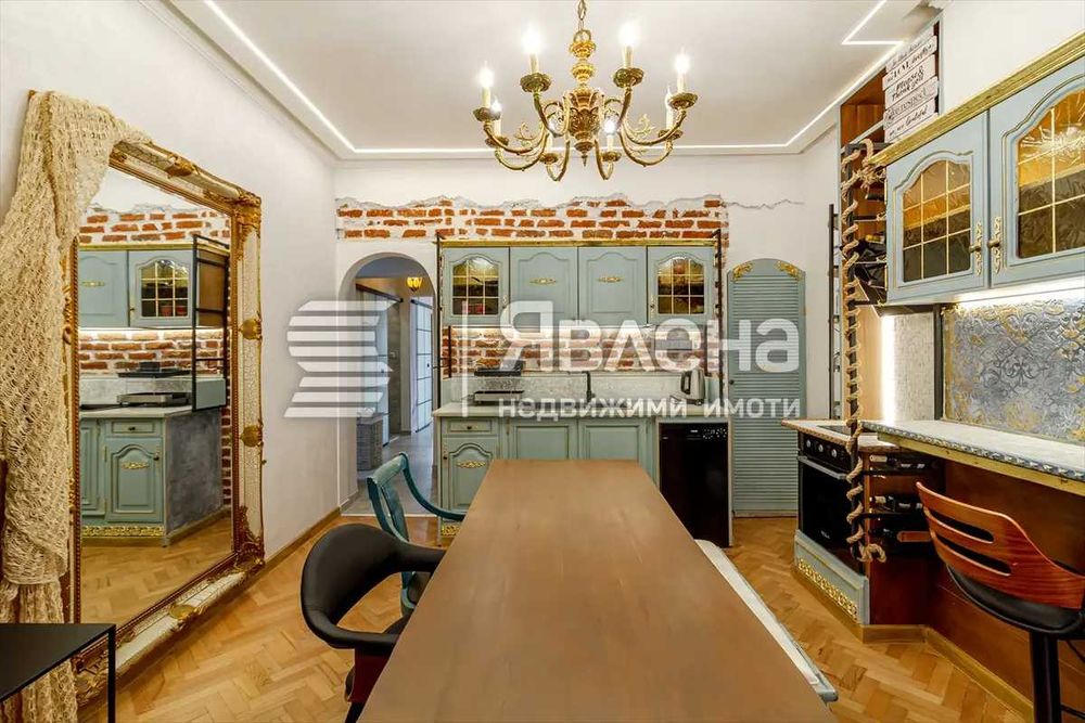 Продава се Двустаен апартамент в София, Център - 64 кв.м за 2351 €/кв.м - Снимка #10