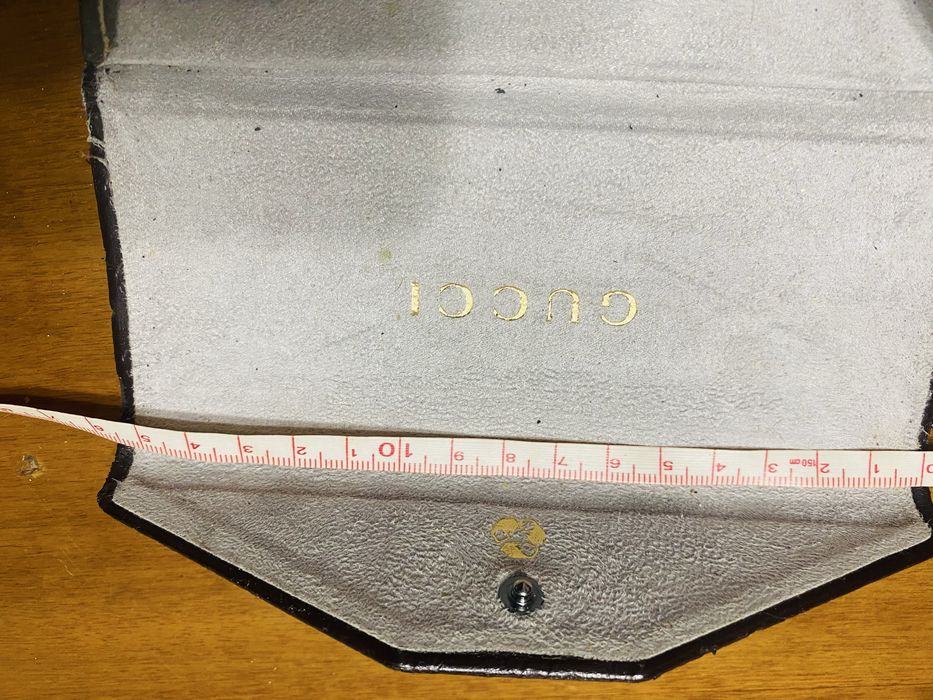 3 tocuri de ochelari Gucci