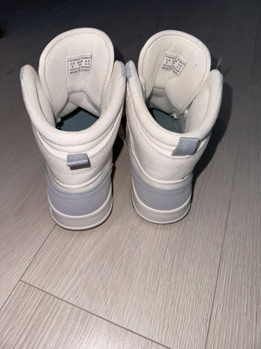 Levi’s Women’s BB-HI-DTE Sneaker Canvas High-Top