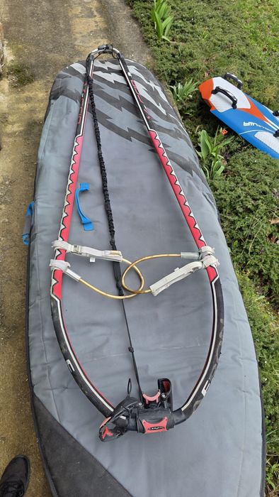 Rig complet windsurf Gaastra Matrix 7.7 2021 + Aeron V-Grip + MaverX SDM 490