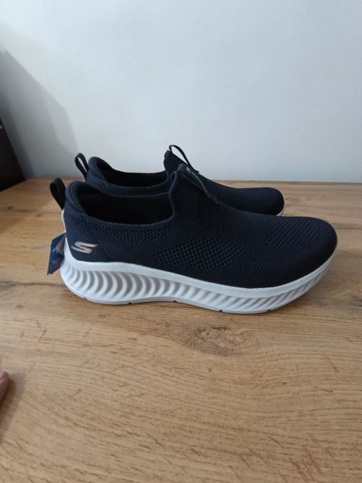 Новые Оригинал Skechers GOwalk — Размер US 10 (43) — Супер мягкие
