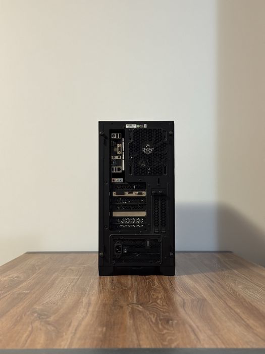 Професионален Компютър: i9-10900KF | 64GB RAM | 4TB NVMe | Corsair