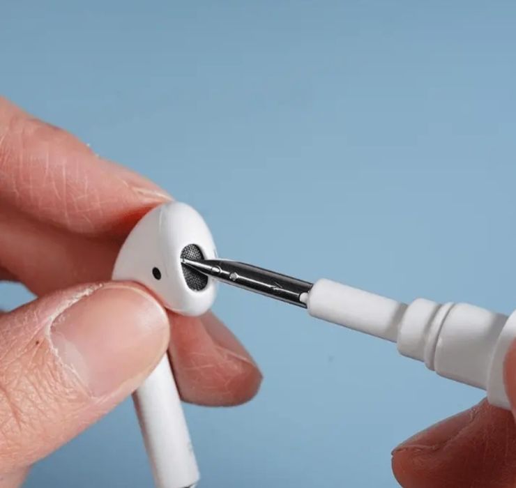 Чистка для наушников