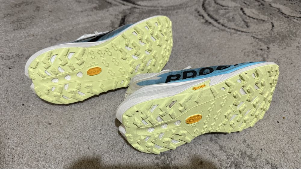 Brooks Cascadia Elite