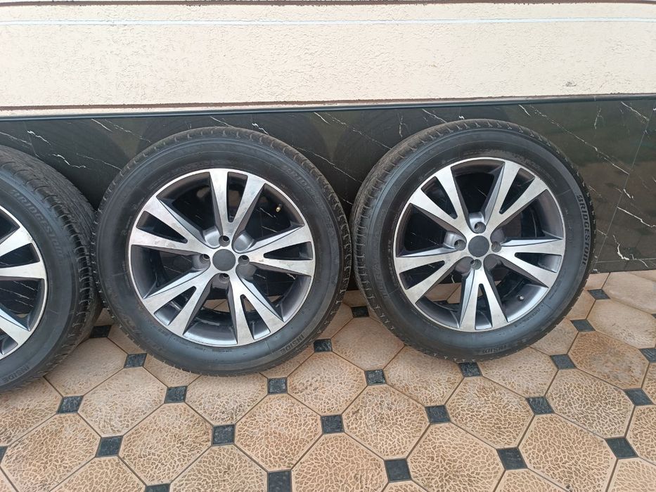 Kaptiva Diska Balon Cobaltga 225 55 R17 Holati yaxshi Ayibi Yoq