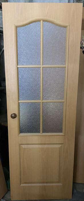 Продам межкомнатную дверь