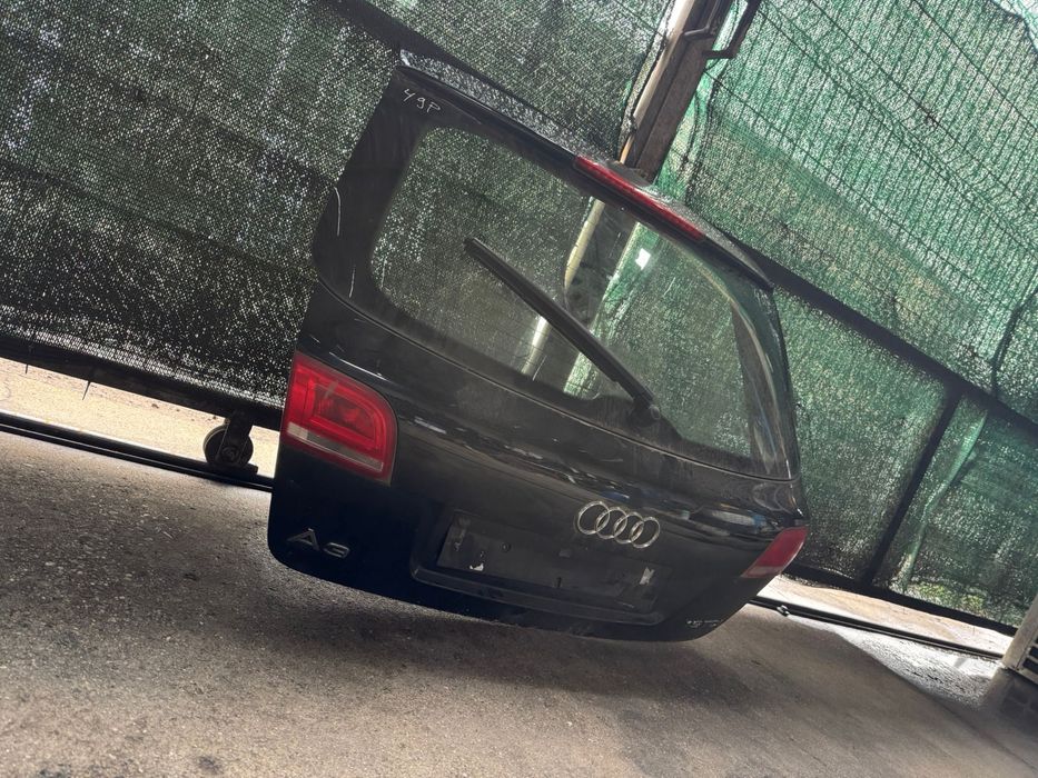 Hayon haion audi A3 8P 2007-2011 cu luneta