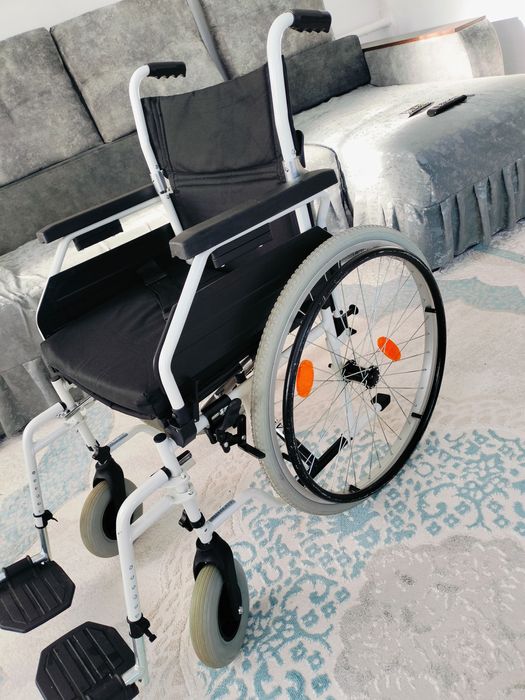 Продам инвалидное кресло