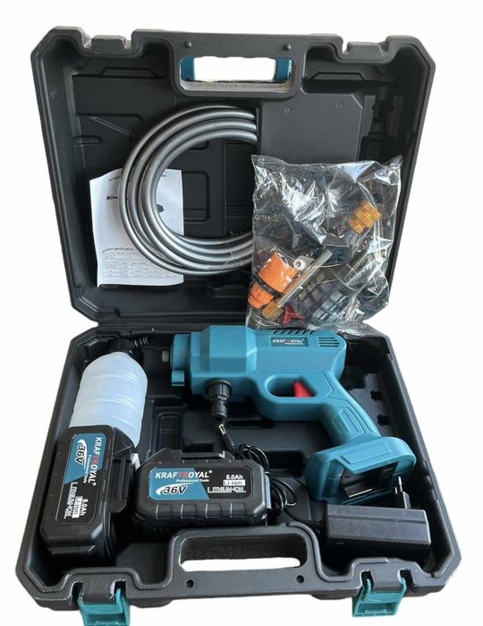 Комплект акумулаторна водоструйка с 2 батерии в куфар