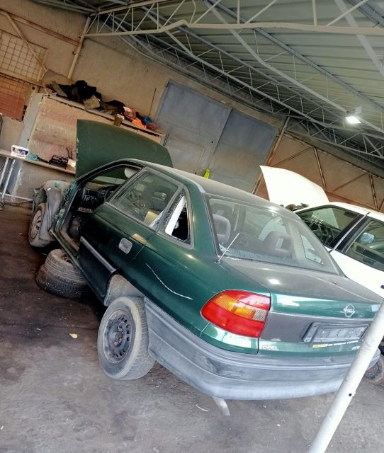 Lampa semnalizare fata stanga Opel Astra F (facelift)