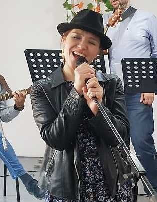 Уроки вокала для взрослых и детей