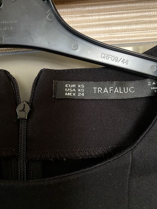 Rochie eveniment marimea Xs Zara