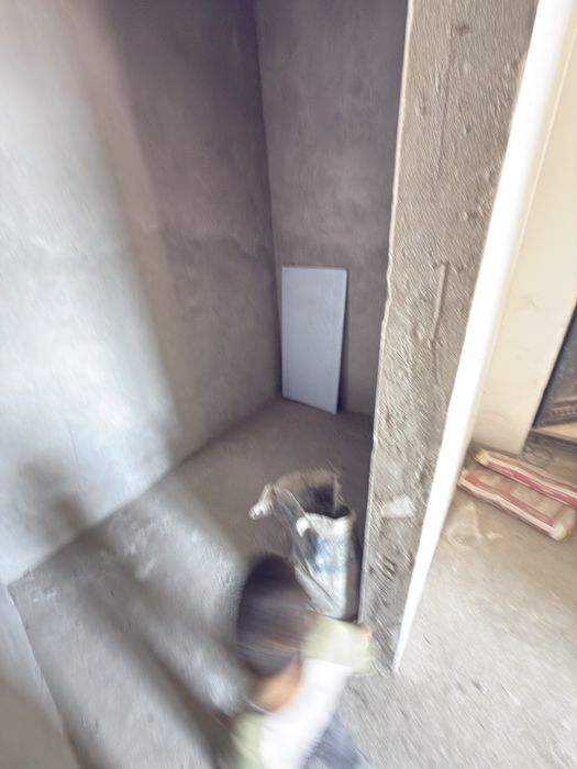 Etaj sotiladi manzil toshloq porkratura oldida