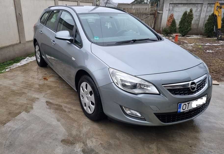 Opel Astra J 2011 motor 1,7 diesel Euro 5