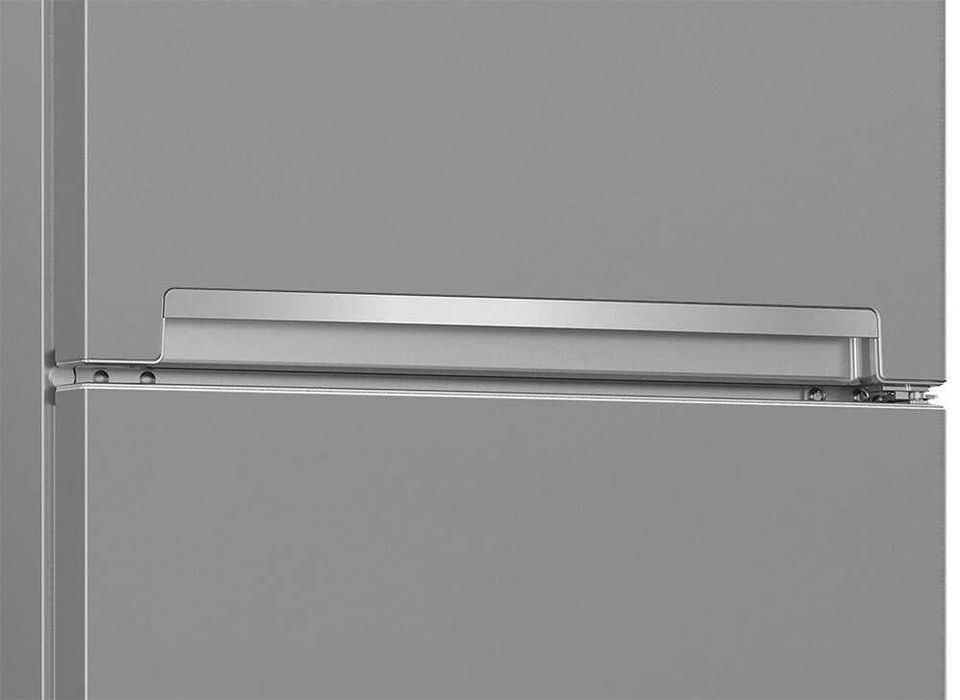 Нов хладилник с горна камера Beko 144 инокс