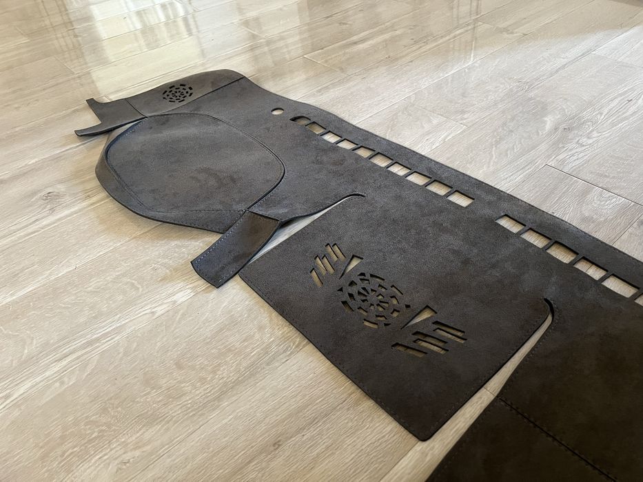 Продам накидку чехол на панель Прадо120