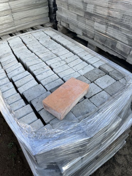 Продается брусчатка нелеквид-Дешево!